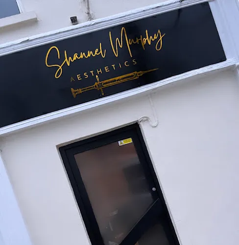 6 - M.Kelly Hair Studio, Wax,