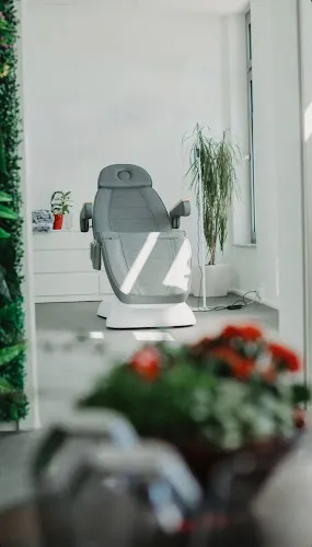 2 - MKG Praxis (Mund-, Kiefer- und Gesichtschirurgie) - PD Dr. Dr. Arwed Ludwig