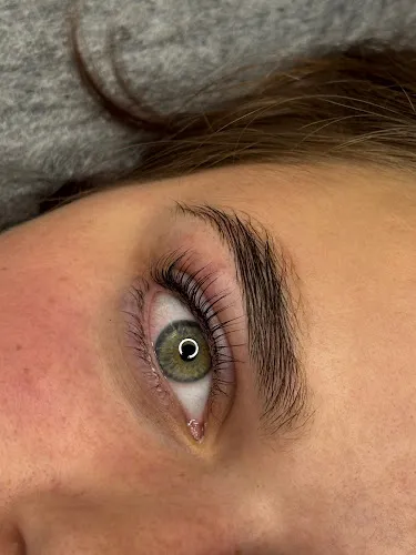 6 - Moama nails and beauty