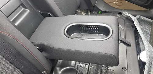 4 - Mobile/Fahrzeugaufbereitung/Dellentechnik/Hagelschaden/Beulendoktor /Metin Ünal/