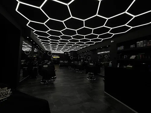 2 - Model Friseur Salon