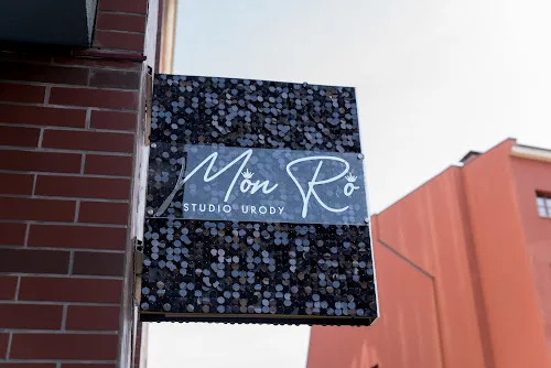 3 - Mon Ro Studio Urody