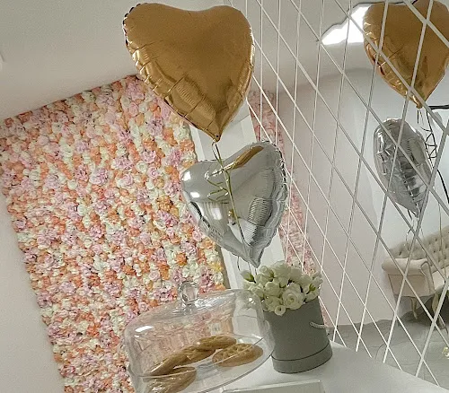 2 - Mon Ro Studio Urody