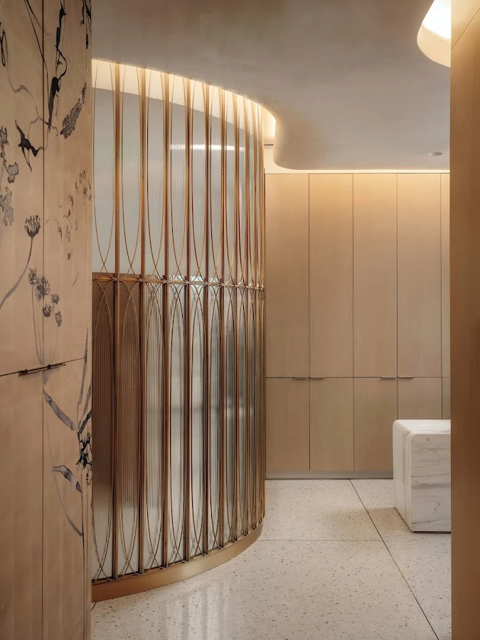 1 - Monicas Nails Galore