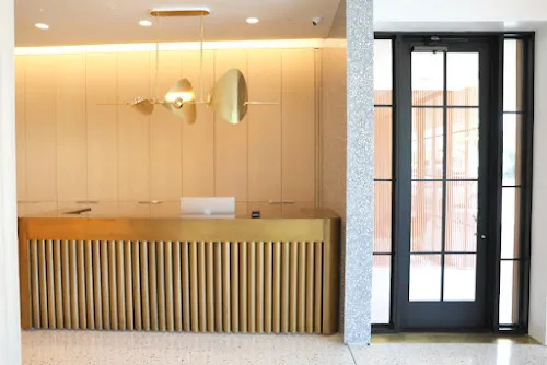 5 - Monicas Nails Galore