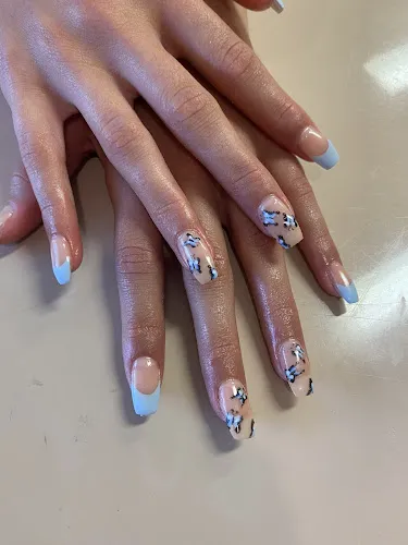 2 - Moptops Hair Tamborine Mountain