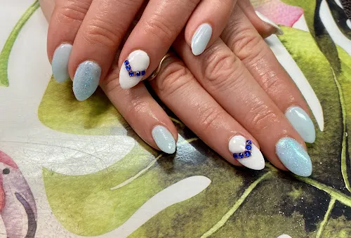 5 - Moptops Hair Tamborine Mountain