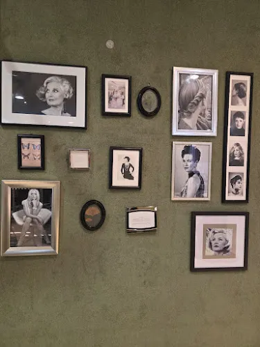 4 - Moses Hairstudio