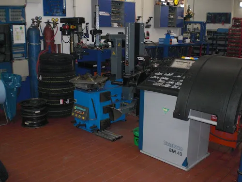 3 - Motorsport Theis