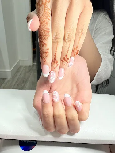 2 - Mozaic Health & Beauty