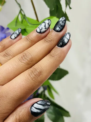 4 - Mozaic Health & Beauty