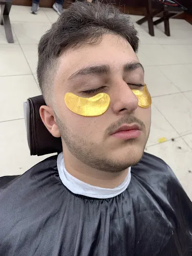 1 - Mr Harry Hair and Beauty