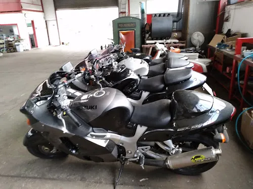 4 - Müllers Auto & Motorrad Meister & Selbsthilfewerkstatt Inh. Kai Müller