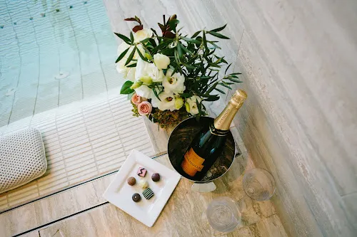 7 - MugShot hair & Barbers