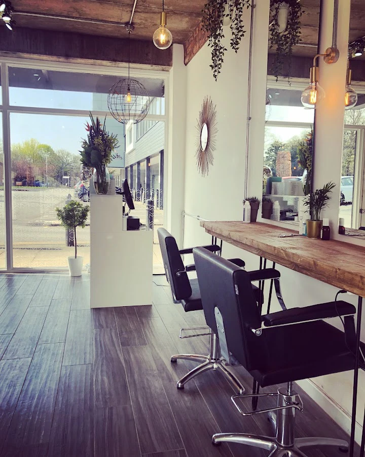 1 - MUSA Hair Studio