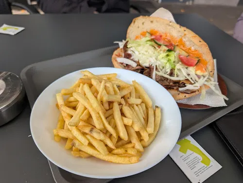 4 - MY Gemüse Döner