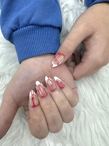 7 - My Nail and Beauty lounge