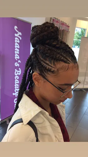 4 - Naanas Beauty Salon