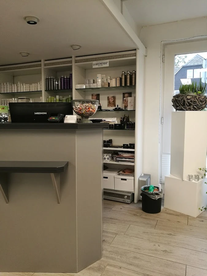 1 - Nadins Beauty Hair