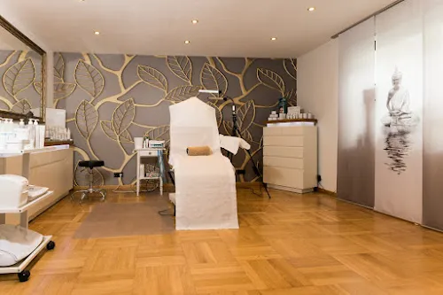 6 - Nadins Beauty Hair