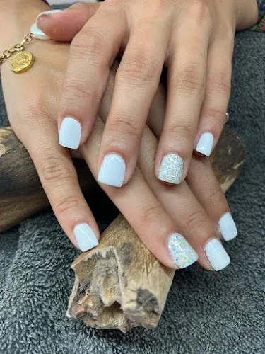 4 - Nagelstudio Lai - Frankfurt am Main