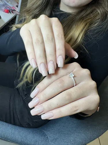 4 - Nagelstudio Wuppertal