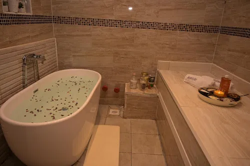 6 - Nagoya Hair Salon 名古屋