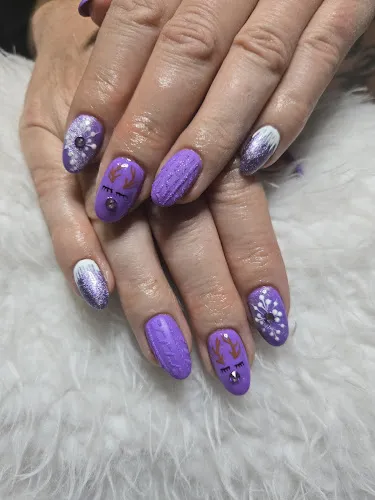 2 - Nail lash and brow boutique