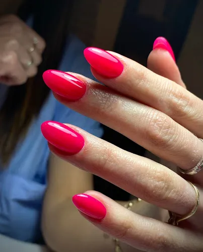 2 - Nail Studio manicure & pedicure