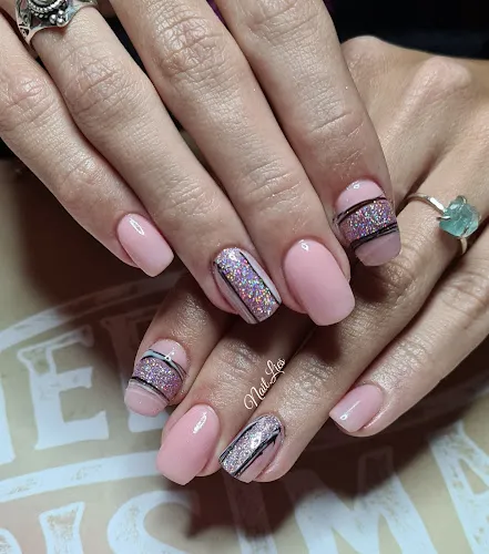 2 - Nail.Lies Nagelstyliste