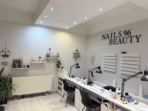 2 - Nails 96 Mannheim | Nagelstudio