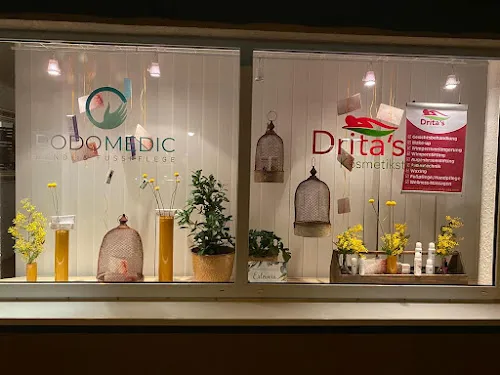 2 - Nails & Beauty Hadeer