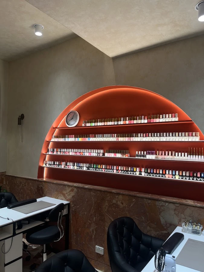 1 - Nails Boulevard Town Hall