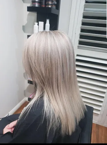 5 - Nails time spa & Beauty