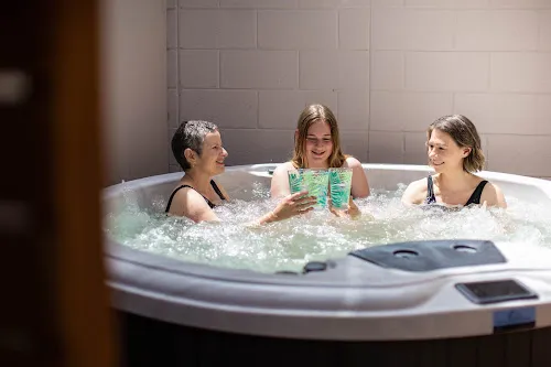 3 - Nails Wonderland