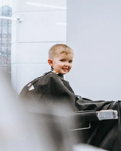 6 - Natalia Sanchez hairdressing