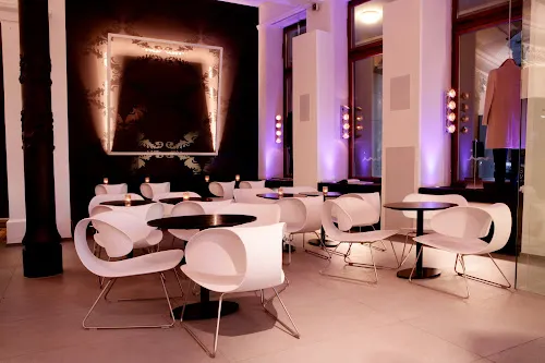 4 - Natascha Wong Hair