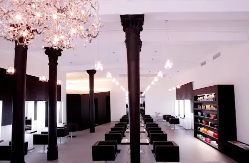 6 - Natascha Wong Hair