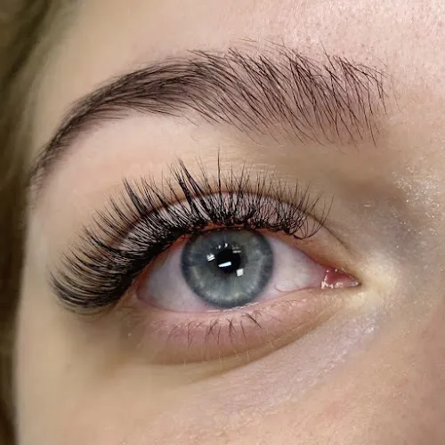 2 - Naz Beauty Studio