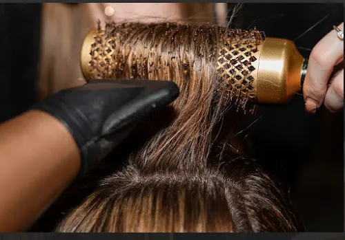 6 - Naz Ladies & Gents Hair Stylists