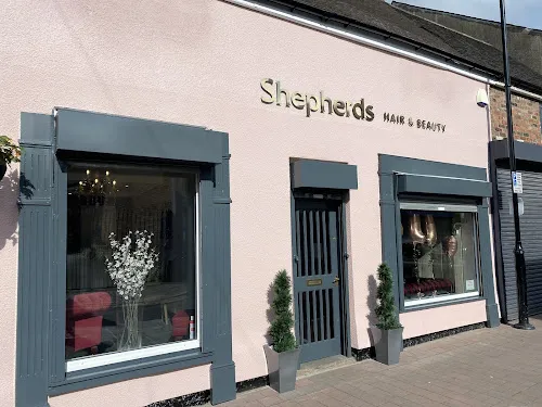 8 - Naz Ladies & Gents Hair Stylists