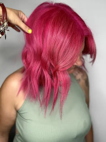 5 - Naz Ladies & Gents Hair Stylists