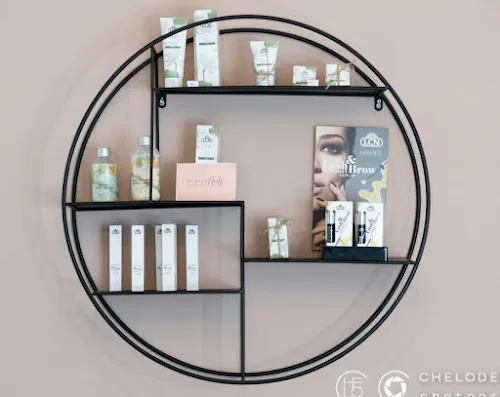 4 - NC Passion Nails di Nadia -unghie-regolazione sopracciglia-make up