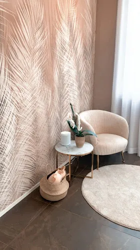 2 - NC Passion Nails di Nadia -unghie-regolazione sopracciglia-make up