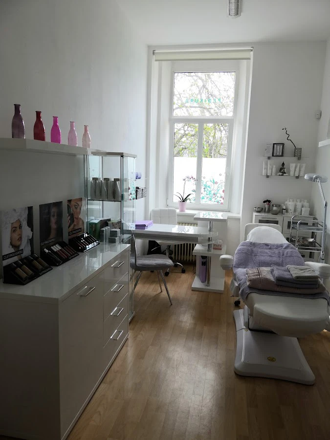 1 - Nehtové Studio Duha