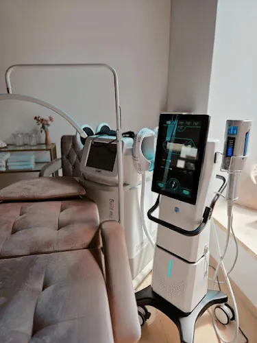 3 - Nehtové studio Queen Nails