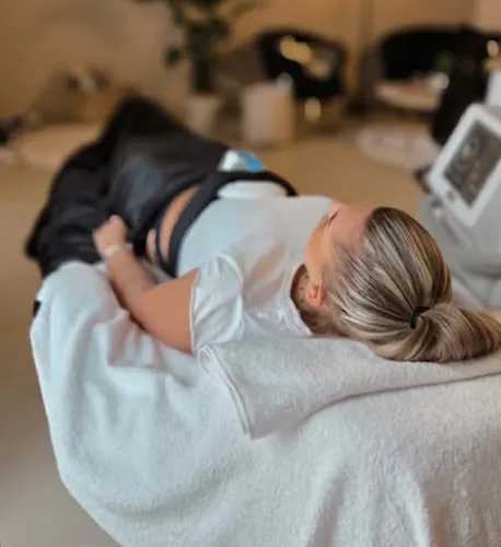 5 - Nehtové studio Queen Nails