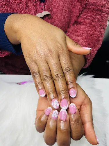 5 - Nessas Touch salon