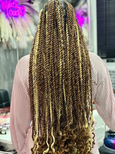 6 - Nessas Touch salon