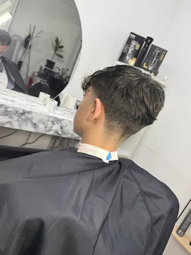 4 - New face7 salong i Borås